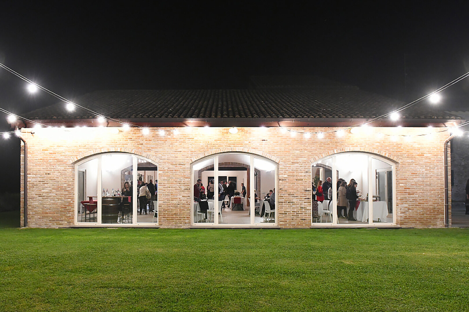 2R Incasso Cantina Parma Evento in vigna NEFF