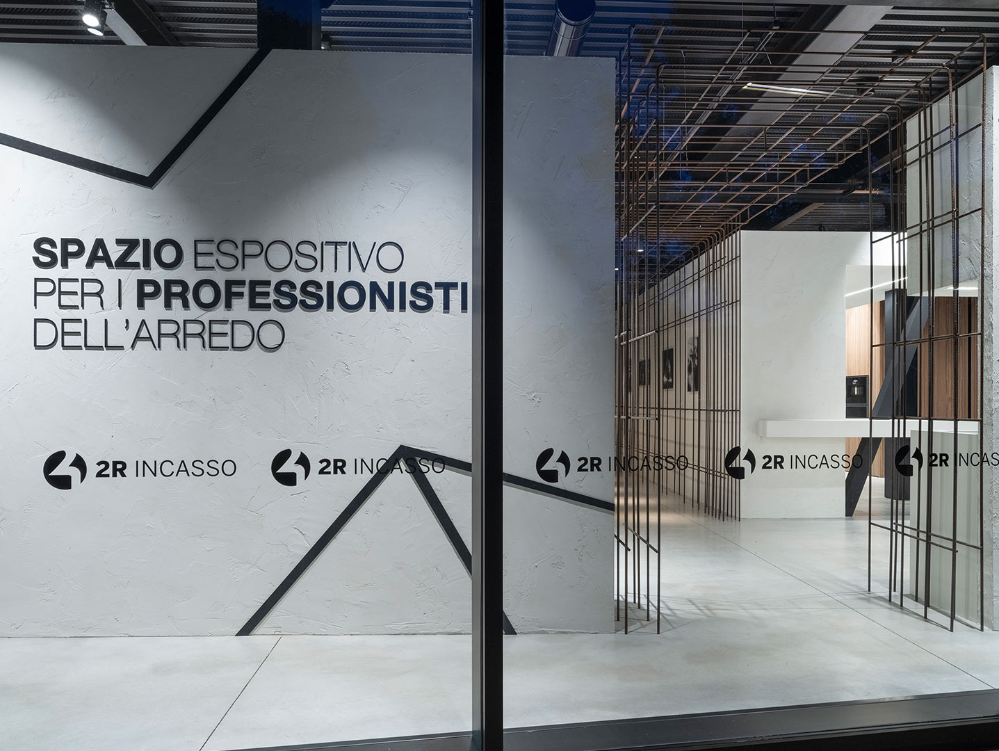 2r incasso showroom bologna 01